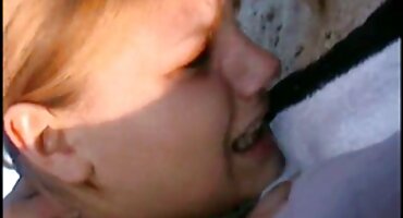 Perra desinhibida se subió al señoras cachondas perno calvo