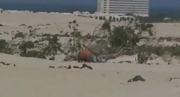 Slegonets xxx señoras mayores bebió mujeres lamiendo en un bar