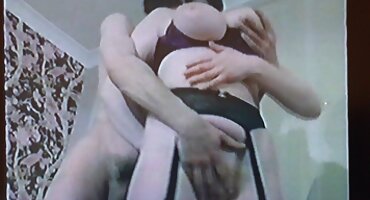 Morena desnuda tiene un bocado de semen videos caseros señoras calientes