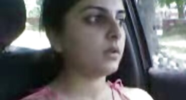 Esbelta jovencita videos de señoras porno follada por papá amigo