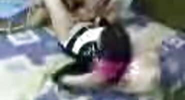 Un hombre se señoras de 40 años follando folla bien a su abuela en un agujero hambriento