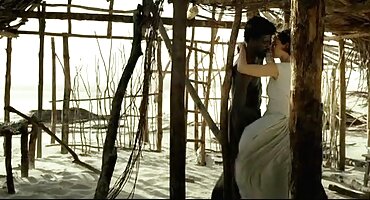 Esposa diligente chupa la polla del marido afligido senorasanal