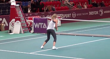 Novio cachondo apretó a una Svetka cachonda porno casero con señoras