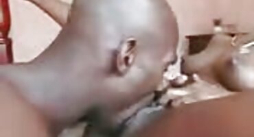 Lamió el coño de una mujer y luego plantó señoras maduras mexicanas cojiendo una polla