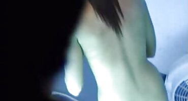 Hombre depravado y señoras culonas xvideos experimentado le da un masaje en el culo a la belleza