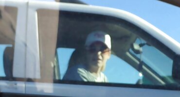 Médico de pelo gris empuja la polla arrugada en videos de señoras xxx un paciente joven