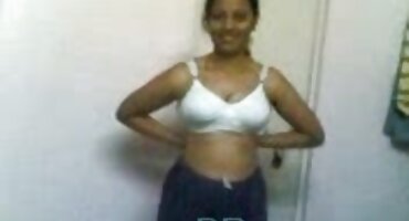 Linda porno de señoras colombianas joven masajista follando chica