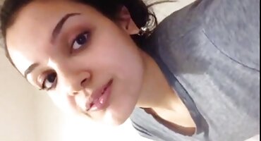 Joven flaco señoras maduras xxx de ébano plantado en Cucan corpulento de pollo