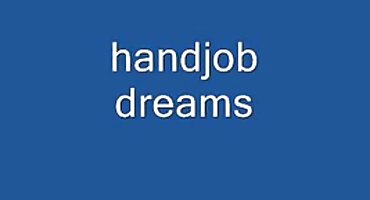 Morena esbelta se masturba señoras nalgonas follando con los pies y chupa el falo