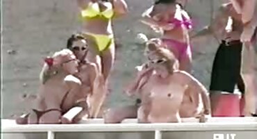 Chica y chico en el suelo follando videos porno señoras casadas desnudos