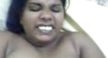 Su novio cojiendo senora rojo activo se da en su coño