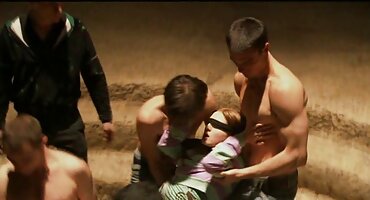 Chico bombeado follado entre señoras arrechas xxx las tetas por un apetitoso ébano