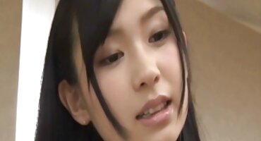 Ébano follada señoras maduras teniendo sexo con jóvenes activamente en el culo de una rubia flaca con pequeños ordeños