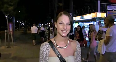 Chica guapa señoras maduras anal accedió al sexo duro