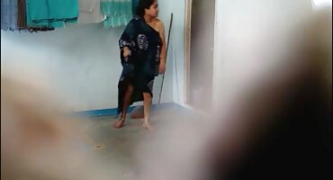 Antes de una penetración clara, lame suavemente el clítoris videos de mujeres maduras desnudas