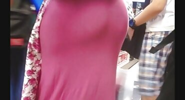 Tomando diferentes posiciones, nena se la señoras maduras culonas follan en el coño