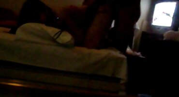 Chuvikha asomó un hermoso coño en un porno videos señoras montaje negro