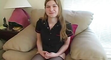 Pezón tomó la polla en la boca y el coño xxx señoras de 45 años encajado para la polla