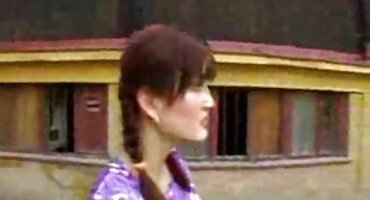 Hablando por teléfono y chupando polla con videos de señoras desnudas Garganta profunda