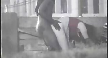 Chicas alucinantes chupando con garganta profunda porno con señoras maduras