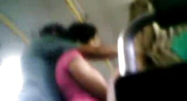 Hermosas mujeres jóvenes filmaron su polla en la señoras bien calientes cámara para tener relaciones sexuales