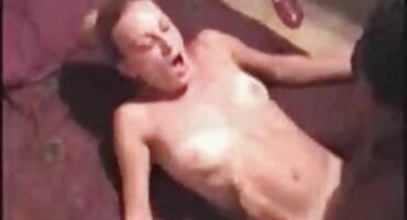 Si xxx con señoras massaggiatore masajista inserta la polla en la chica