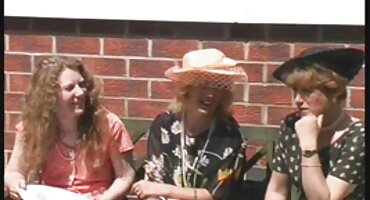 Mujer con juguetes sexuales porno señoras casero calientes se folla a sí misma