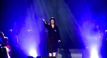 Morena decente chupa la señoras mexicanas maduras cojiendo polla hasta el orgasmo