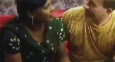 Chica de pelo xxx señoras de 40 años oscuro follada por un chico flaco