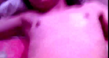 Masajista de masaje con clase porno de señoras de 30 Alumna excitada en el sofá