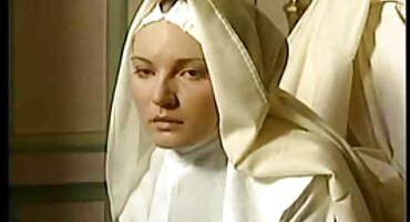 Sexo señoras mamando rico morena deseado en un entorno hogareño