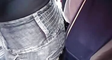 Squish señoras del porno vagina vagina en bikini en cuclillas sobre la polla