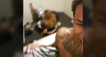 Enfermera madura se masturba el coño en su señoras porno xxx oficina