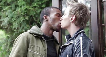 Mamá digitación coño para tener orgasmo videos de señoras con minifalda